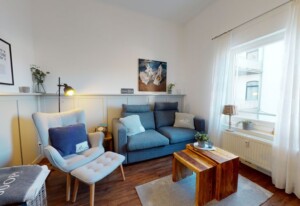 Luise in der Villa Neptun