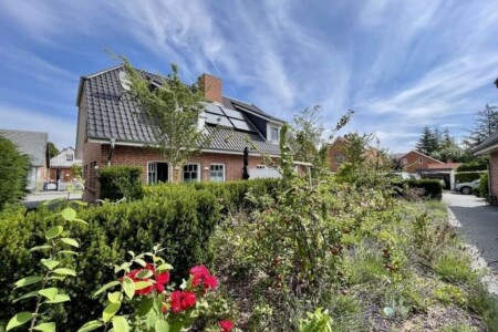 Foto 5 Ferienhaus Ostfriesland Föhr Haus Veronika links (Objekt 40355) buchen