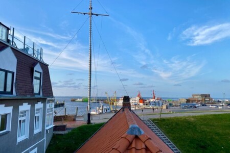 Foto 1 Ferienwohnung Ostfriesland Neuharlingersiel & Umgebung Fischerhaus am Hafen DG (Objekt 75703) buchen