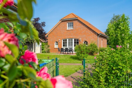 Foto 1 Ferienhaus Ostfriesland Krummhörn & Umgebung Mittsommer (Objekt 24971) buchen