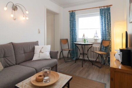 Foto 4 Ferienwohnung Ostfriesland Sylt Haus Roseneck App. 2 EG (Objekt 17877) buchen