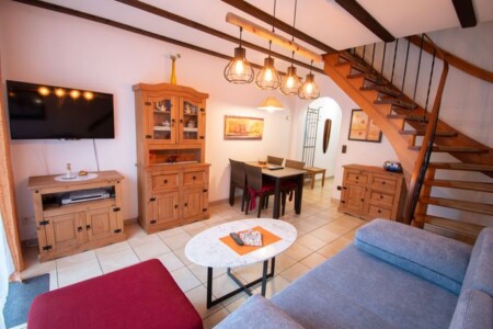 Foto 1 Ferienhaus Ostfriesland Friesland Ferienhaus Dwarslöpper, FeWo Vermittlung Nordsee (Objekt 67598) buchen