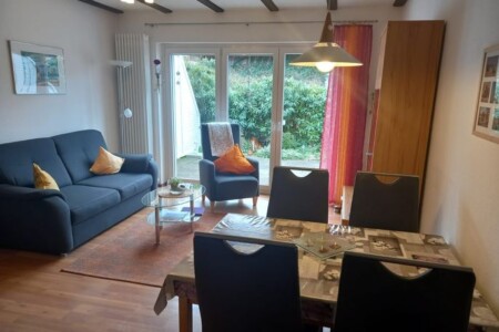 Foto 1 Ferienhaus Ostfriesland Friesland Ferienhaus Seedeich, FeWo Vermittlung Nordsee (Objekt 97447) buchen