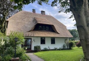 Reetdachlandhaus Wiemershörn