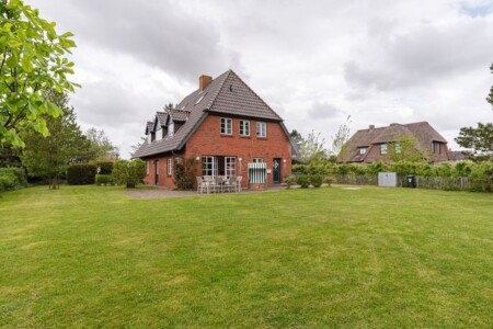 Foto 1 Ferienhaus Ostfriesland Föhr Doppelhaushälfte in der Nähe des Meeres (Objekt 81678) buchen