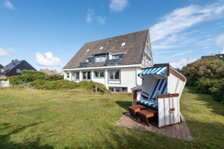 Foto 1 Ferienwohnung Ostfriesland Sylt Haus Weissenburg Whg. OG Ost (Objekt 56825) buchen