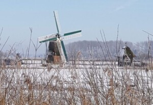 Strobels Ferienhaus am Wasser mit Bootssteg  Großes Meer Ost