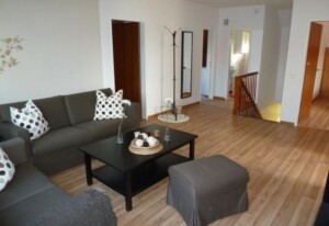 Ruhige Ferienwohnung mit Balkon und Parkplatz