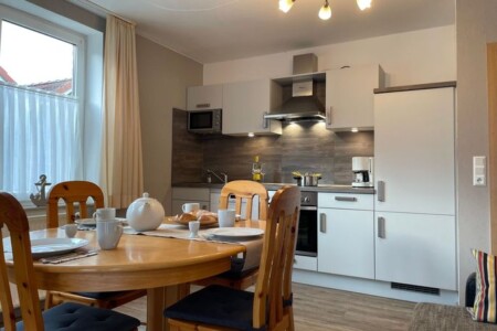 Foto 1 Ferienwohnung Ostfriesland Carolinensiel Helle Erdgeschosswohnung mit sonniger Terrasse (Objekt 87145) buchen