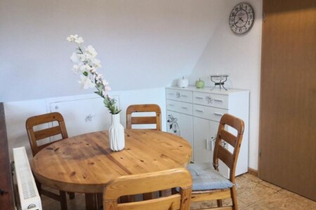 Foto 3 Ferienwohnung Ostfriesland Emden Haus am Wasser in Emden (Objekt 87400) buchen