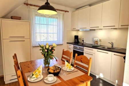 Foto 3 Ferienwohnung Ostfriesland Norddeich & Umgebung Gästehaus Kühn 10 OG rechts (Objekt 75480) buchen