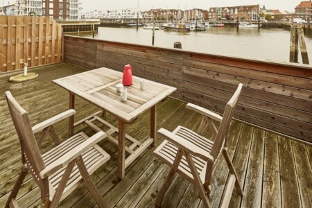 Foto 2 Ferienwohnung Ostfriesland Zwischen Elbe und Weser City-Marina Cuxhaven, Achterndeck (Objekt 88790) buchen