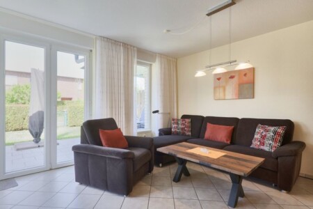 Foto 2 Ferienwohnung Ostfriesland Zwischen Elbe und Weser Steinmarner Stadtvilla, App. 8 (Objekt 89961) buchen