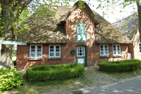 Foto 5 Ferienhaus Ostfriesland Föhr Altes Kapitänshaus (Objekt 90234) buchen