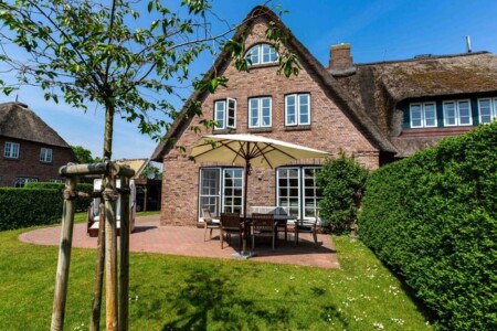 Foto  Ferienhaus Ostfriesland Föhr Reetdachhaus Hedehusum (Objekt 90101) buchen