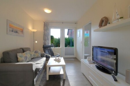 Foto 1 Ferienwohnung Ostfriesland Zwischen Elbe und Weser FeWo 07 - Haus Amrum (Objekt 89394) buchen