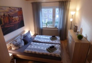 Große Ferienwohnung in Voslapp mit Garten
