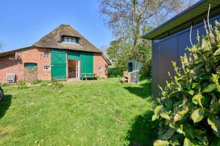 Foto 1 Ferienwohnung Ostfriesland Nordfriesland Reetdachhaus Sünsbarg (Objekt 90448) buchen