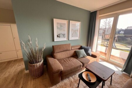 Foto 1 Ferienwohnung Ostfriesland Zwischen Elbe und Weser Ferienwohnung  NW 27 mit Balkon zur Südseite (Objekt 99810) buchen