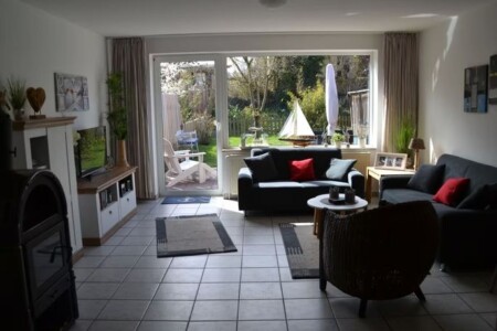 Foto 1 Ferienhaus Ostfriesland Zwischen Elbe und Weser Haus Watt n Glück (Objekt 100396) buchen
