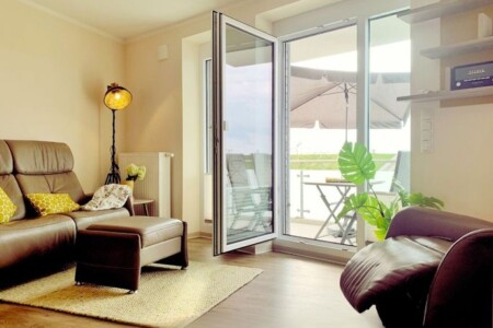 Foto 4 Ferienwohnung Ostfriesland Zwischen Elbe und Weser Ferienwohnung  Deichkind de BAAB Nordseeluft vom Balkon aus schnuppern (Objekt 101135) buchen