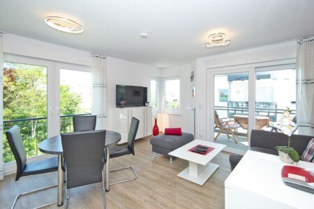Foto 1 Ferienwohnung Ostfriesland Zwischen Elbe und Weser Admiralsgarten, Steuerbord 7 (Objekt 90820) buchen