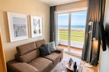 Foto 5 Ferienwohnung Ostfriesland Zwischen Elbe und Weser Ferienwohnung  NW 42 Balkon mit Meerblick (Objekt 101799) buchen
