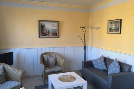 Foto  Ferienwohnung Ostfriesland Zwischen Elbe und Weser Haus Schildt, FeWo 5 (Objekt 88873) buchen