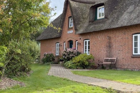 Foto 1 Ferienwohnung Ostfriesland Nordfriesland Reetdachhaus De Utkieker (Objekt 95174) buchen