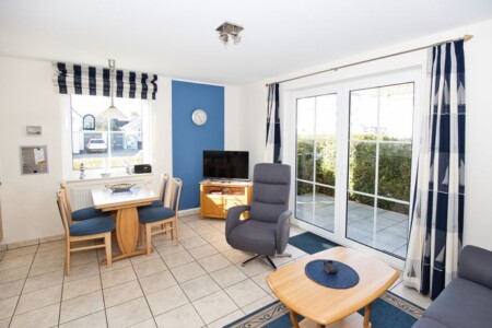 Foto 1 Ferienwohnung Ostfriesland Zwischen Elbe und Weser Neptun 12, FeWo 1 (Objekt 103284) buchen
