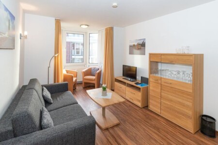 Foto 1 Ferienwohnung Ostfriesland Zwischen Elbe und Weser Residenz Steinmarne, FeWo 12 (Objekt 103014) buchen