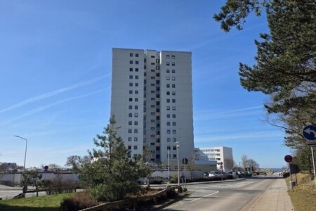 Foto 1 Ferienwohnung Ostfriesland Zwischen Elbe und Weser Strandhochhaus E3 (Objekt 102363) buchen