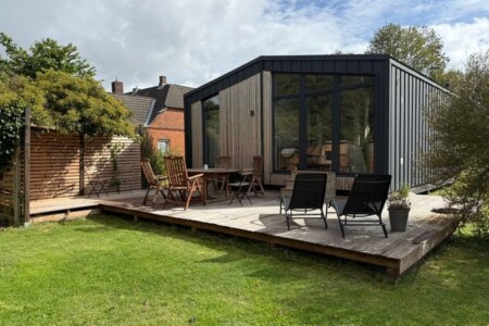 Foto 1 Ferienhaus Ostfriesland Zwischen Elbe und Weser Tiny-Ferienhaus Balje (Objekt 103779) buchen