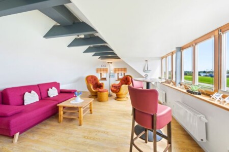 Foto 1 Ferienwohnung Ostfriesland Krummhörn & Umgebung Bummert am Hafen 1 (Objekt 104477) buchen